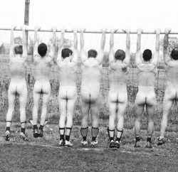 fuckyeahvintageguys:  Tons of Vintage Pics at Fuck Yeah Vintage Guys. Click Here to Follow Fuck Yeah Vintage Guys. 