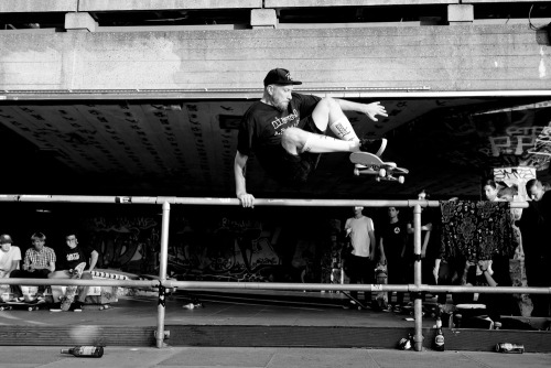 vansskate:  What a trip! Just one year ago Geoff Rowley, Chima Ferguson, Rowan Zorilla, Danny Wainwright and the Vans team sessioned London’s legendary South Bank skatespot while the good people behind the Long Live South Bank movement were fighting