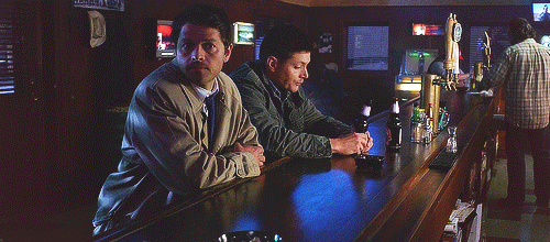 inacatastrophicmind:         D E A N C A S MEME → [2/10] Episodes ↳ Sacrifice