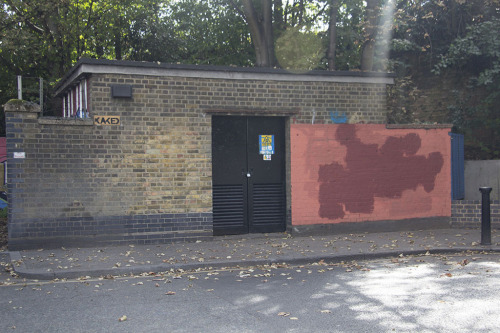 nothingbutthedreams: thewightknight:  A British graffiti artist’s year-long battle with a local council – and  how that squabble transformed an otherwise unremarkable brick building –  has been recorded in a gloriously amusing photo series. (x)