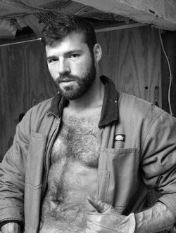 Fur, Tats, Leather and Scruff...