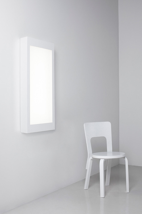 purewhites:    White as snow, pale blog x    