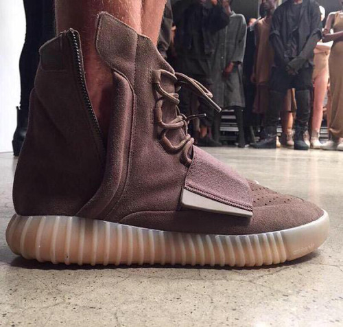 Adidas Yeezy 750 Boost Season 2 - Preview via Le Site de la Sneaker More sneakers here.