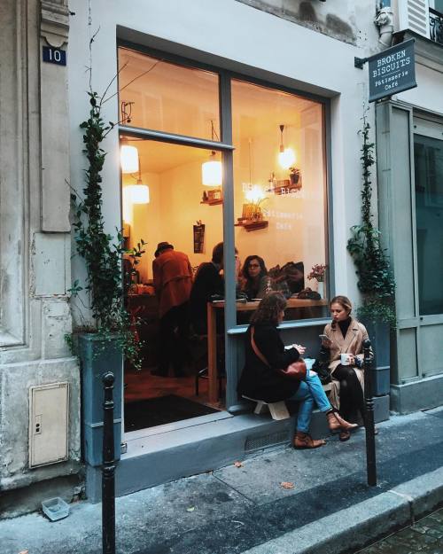 solitaire-solidaire:  L’instant parisien instagram 