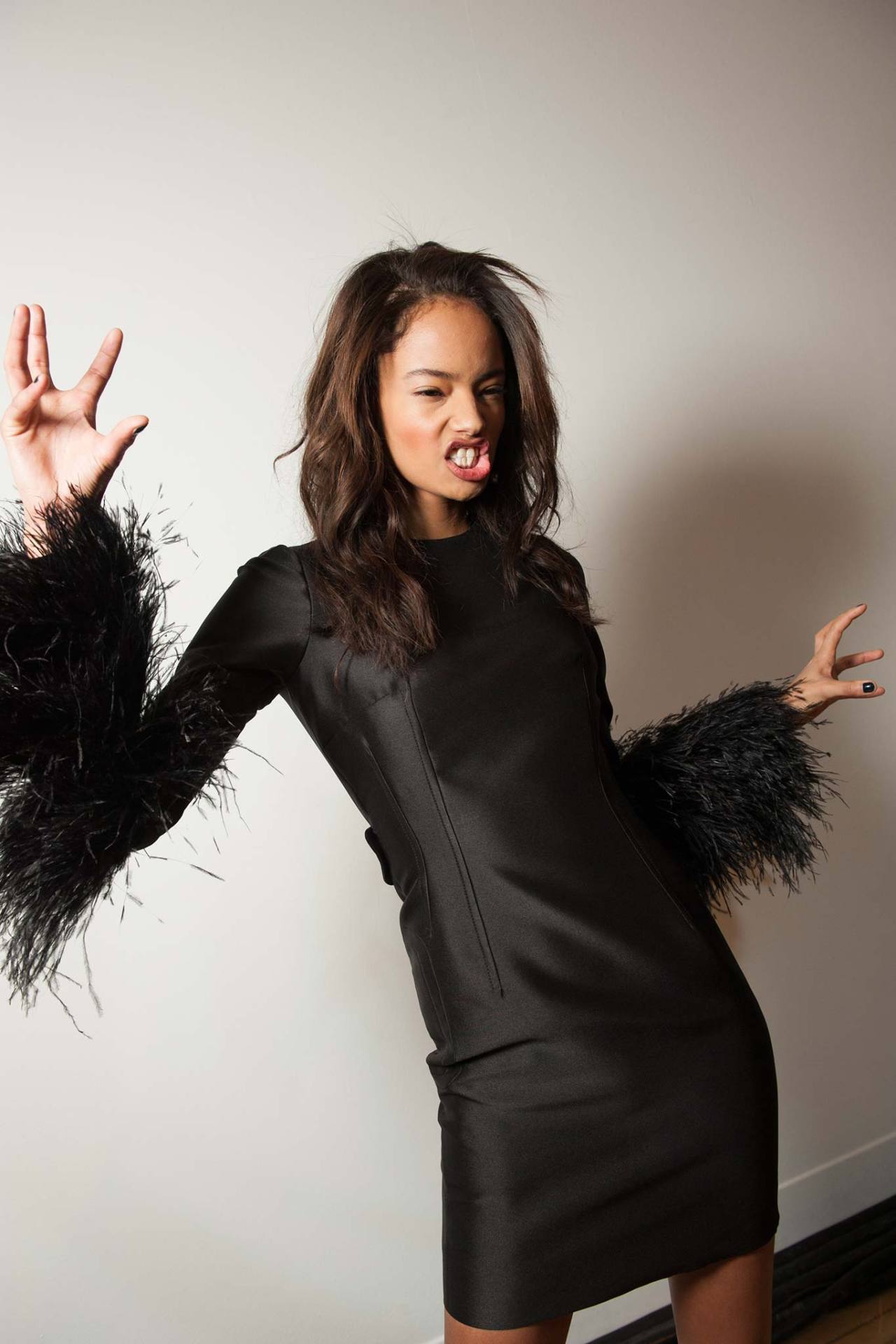 90scream:Malaika Firth backstage Topshop Unique FW15