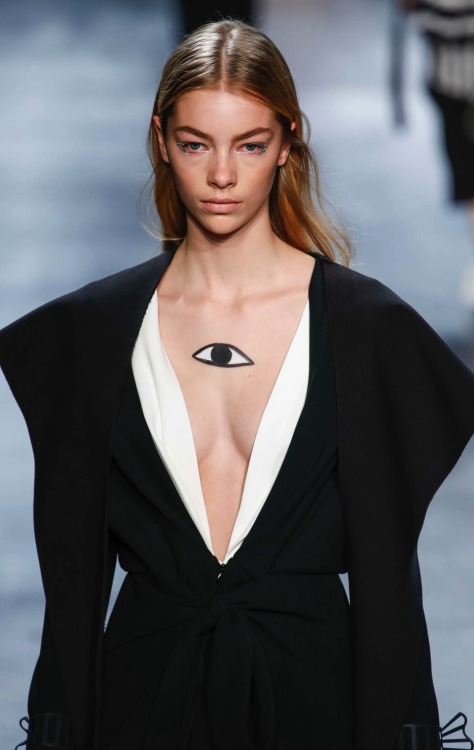 frackoviak:  TOME FALL 2016 | MARIE EVERTH 