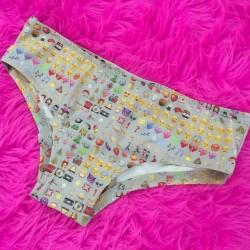 shopjeen:  Emoji Panties!! 😍😎😋😊 get them at SHOPJEEN.com!! 