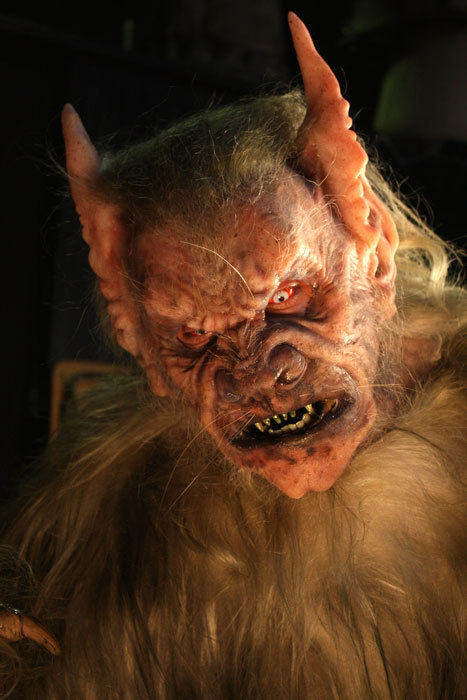 The quality of some Haunted Attractions is amazing. #WerewolfWednesday This is a werewolf from Nethe