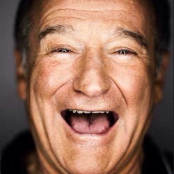 aashleylynnn:  Rest in peace, Robin Williams.