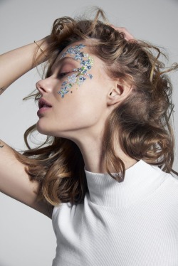 vagueism:thearmsoftheoceann:Frida Gustavsson