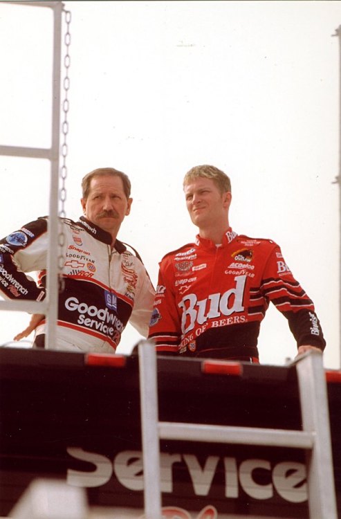 racingnewsco:  Watch the Dale Earnhardt Jr retirement announcement video here https://racingnews.co/2017/04/25/dale-earnhardt-jr-retirement-video/