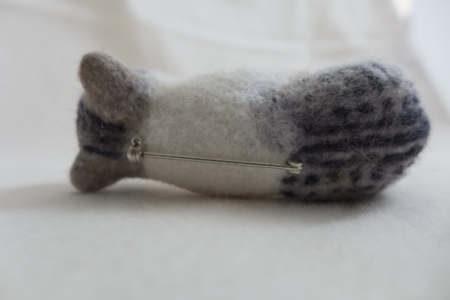 Grey Kitten Brooch available at my Etsy shophello children i am somewhat back!