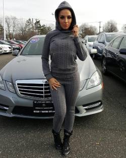 I Love My New Sweatsuit From Sammy Dress. You Can Purchase The Same Outfit For Only