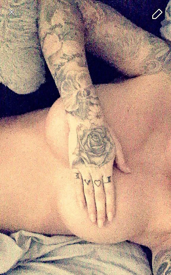 nudecelebritybabes:  Chelsea Ferguson Nude Leaked Selfie