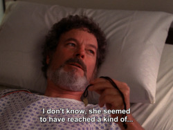 inthedarktrees:  A kind of peace with herself.Russ Tamblyn, Kyle MacLachlan, Michael Ontkean | Twin Peaks