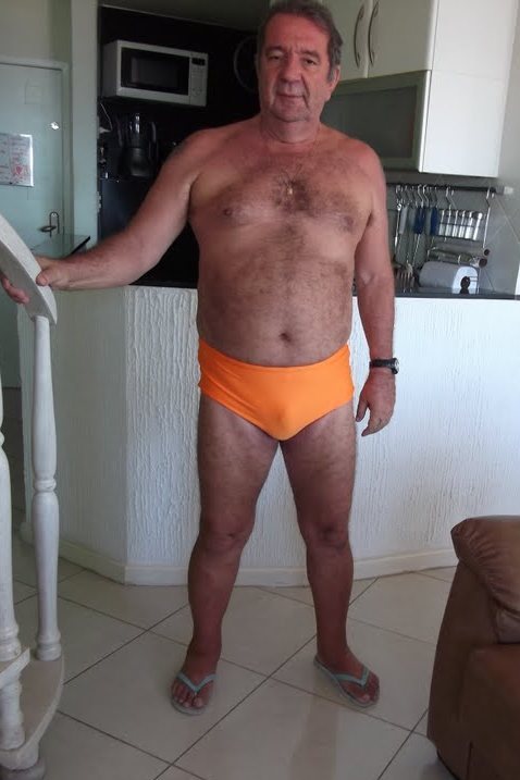 family-jewels-fan-2:   greetings from Rio  