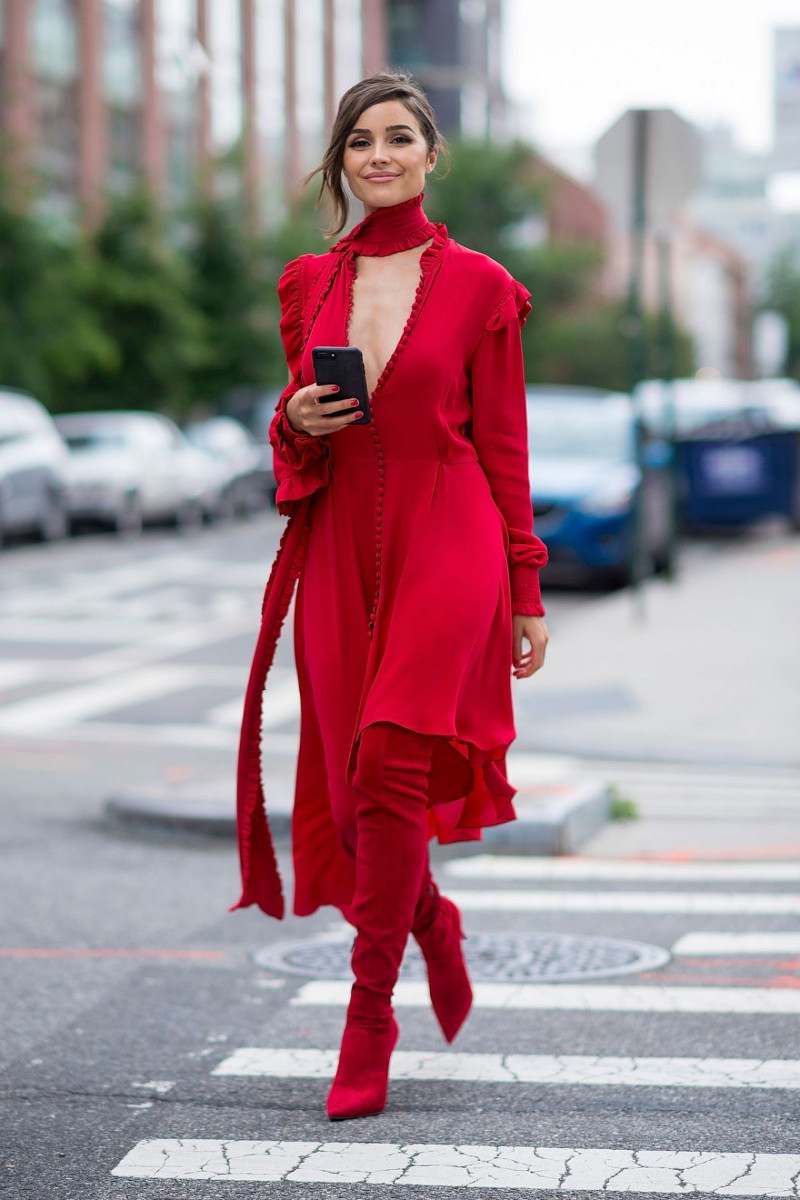 lesilla:  The stunning Olivia Culpo hitting the city streets during these Fashion