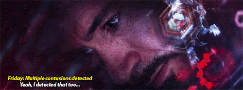 k2sodone: Tony’s left arm still hurting and trembling after being crushed by a car in Civil War  Bonus: You can see his helmet showing his injured arm 