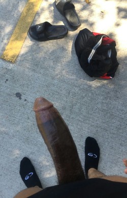 BIG DICKS IN PUBLIC