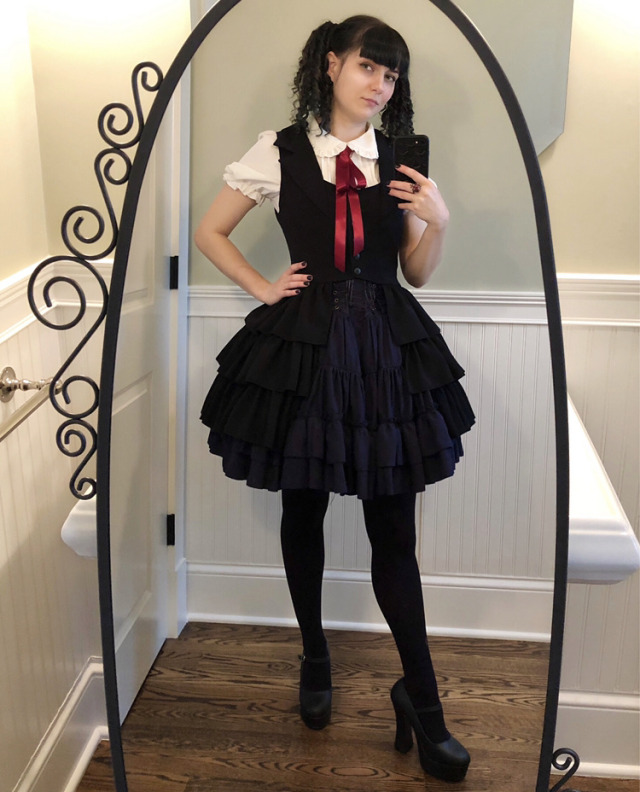 aldamiriel-necrococo:Omw to go spend all my money on Joann’s Halloween fabric prints Vest, skirt, ring: @atelierpierrot-blog Blouse: Miss MaryShoes: Demonia