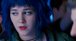taraantino:    I know you play mysterious and aloof just to avoid getting hurt. And