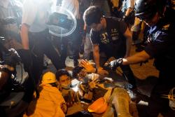 koimizu:  Meanwhile in HONG KONG (25 Nov 2014) Hong Kong authorities arrested protesters and tore down barricades in Mongkok, the scene of some of the more violent clashes to take place during nearly two months of pro-democracy sit-ins. Riot and tactical