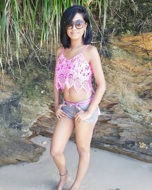 freshprinceoftt: tte868: #Trini #IndianGirl #Sexy Beach bae