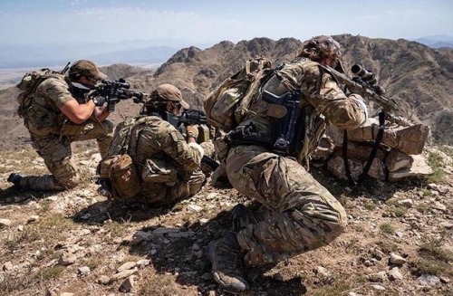 speartactical - US Special Forces in the middle of a firefight