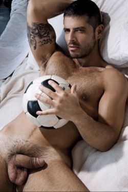 brandexnyc:  hotmalemodelsexposed:Diego Arnary