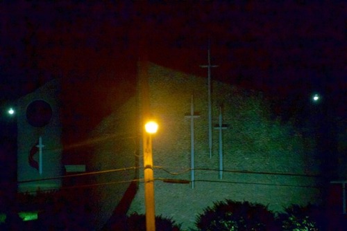 highways-are-liminal-spaces:Driving I-65 from Louisville to Bowling Green on a summer nightTaken Aug