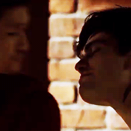 AlecI WANT MORE Lightwood.