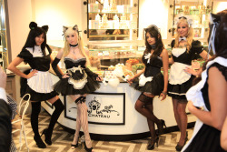 catgirlmanor:  The Chateau make a guest appearance at Sucre Macaron store! Yum! You can purchase their delicious macarons here! http://www.shopsucre.com/fall.html (models left to right: Lilith Serpentine, Skylark, Cyn, Claudia Rylie.) 