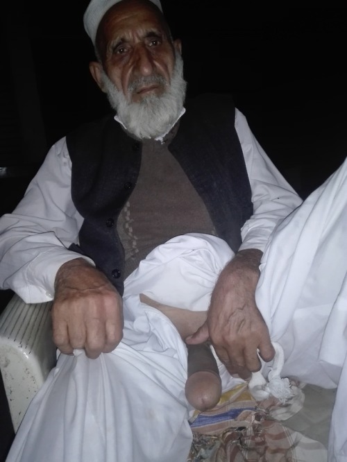 malikshakeelsblog:Arif khan ….numbr hai mere pas es ka