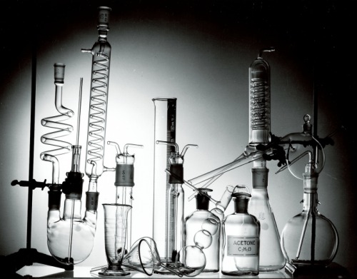 cenwatchglass: An assembly of Corning’s iconic Pyrex lab glassware (top, courtesy of Corning).