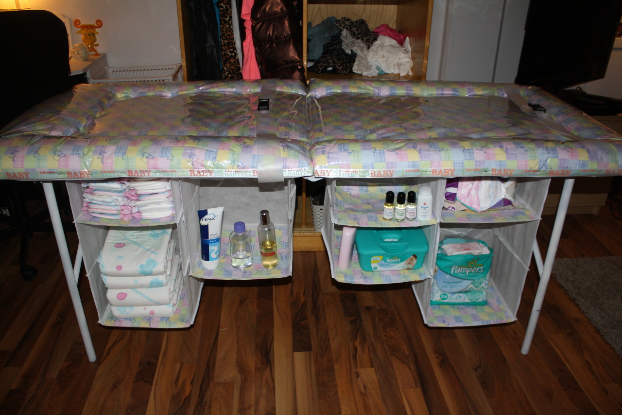 myabdllife:  My wonderful, kinky changing table!Â  