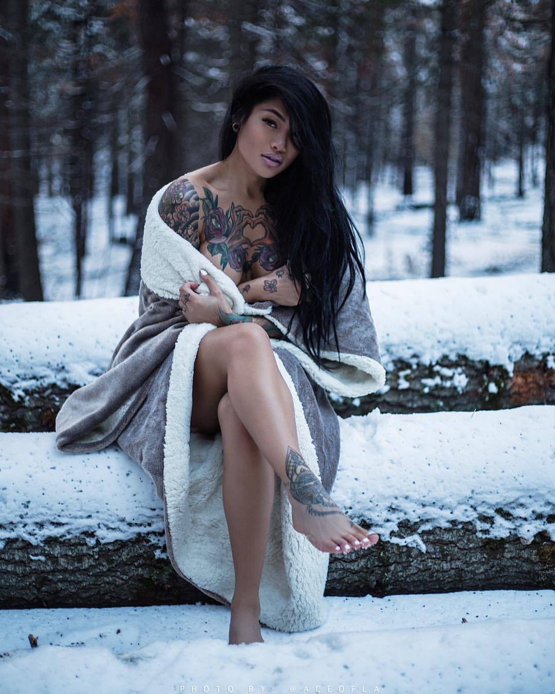 aceofla:  “Frozen” 