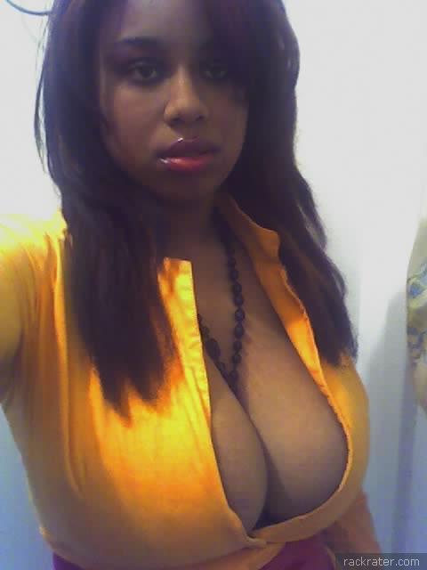 marco43054:  sessonero:  dplusbabes:Mountains of cleavageKnow her nameSundays are so relaxing….. enough time 4 sex  Fuck me!!!