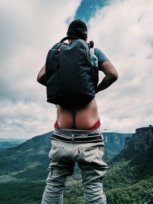 cosmicpeanutbutter: exploring the mountains in Australia Mmmmm fuck your turn me on so much do you l