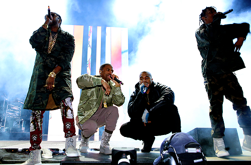 celebritiesofcolor: 2 Chainz, Fetty Wap, Kanye West and Travis Scott perform during