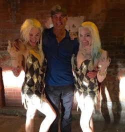 butts-and-uppercuts:  Kung fu cinema legend (and fight choreographer for “Suicide Squad”), Richard Norton, with Margot Robbie and her stunt double.