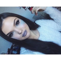 elenaglotova:  When you have a lot of stuff to do but you turn yourself into a ice princess instead❄️  For loads more check out out our: tumblr - http://makeupfetishist.tumblr.com and our subreddit http://www.reddit.com/r/makeupfetish