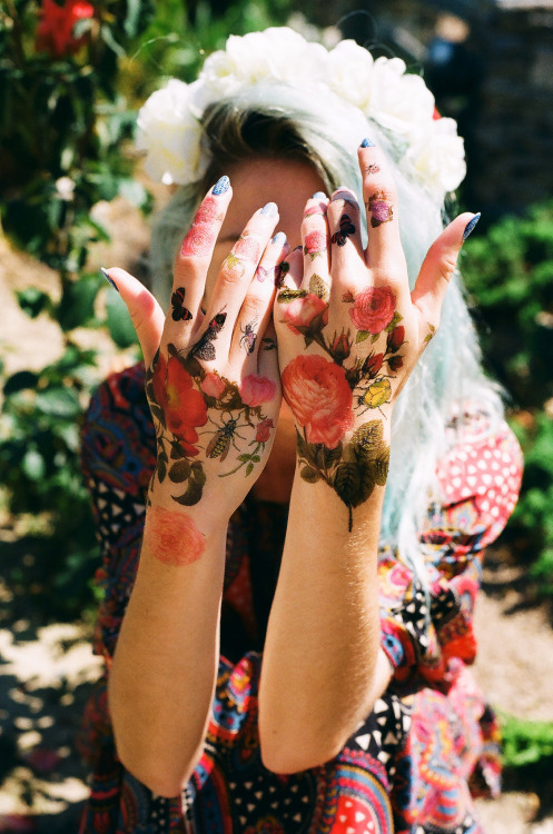 nonelikerae:Tattoo blog x