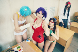 dirty-gamer-girls:  Evangelion Backstage by tajfuCheck out http://dirtygamergirls.com for more awesome cosplay(Source: hikaru-jan.deviantart.com)