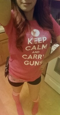 mccprincess: bruised-is-my-favorite-color:   mccprincess:  Got a super cute new shirt today… more shameless 2A selfies in the morning… had to get out my 1911… side note.. I do not recommend yoga shorts for carry purposes… ❤👑🎀  Eeek I love
