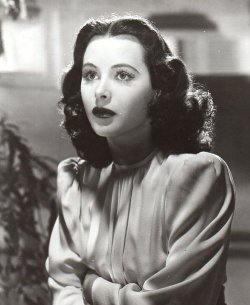 allthroughthenightb:  Hedy Lamarr. 