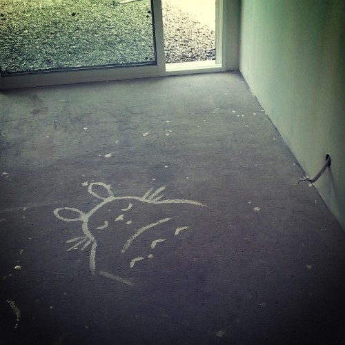 Pendant les travaux, une pause hommage s'impose ! http://instagram.com/p/rUtcXAzgMU/