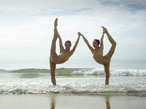 iloveindianwomen:  PART 3Yoga - India’s Contribution to World Health  Celebrate Yoga Day - 21st June     - Modi’s Contribution to India and the World 