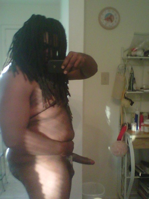 bigboimarc:  whosaysnamesdontmatter:  Dreadz  Thick Dreaded Chub….with some serious MEAT to serve up!!!