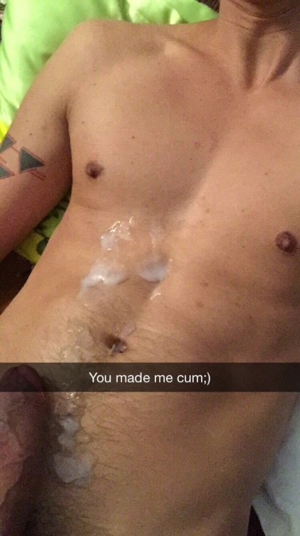 ladexposure:  Love this gay guy!