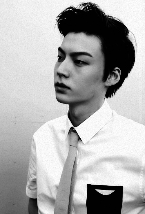 koreanshits:  hot damn 